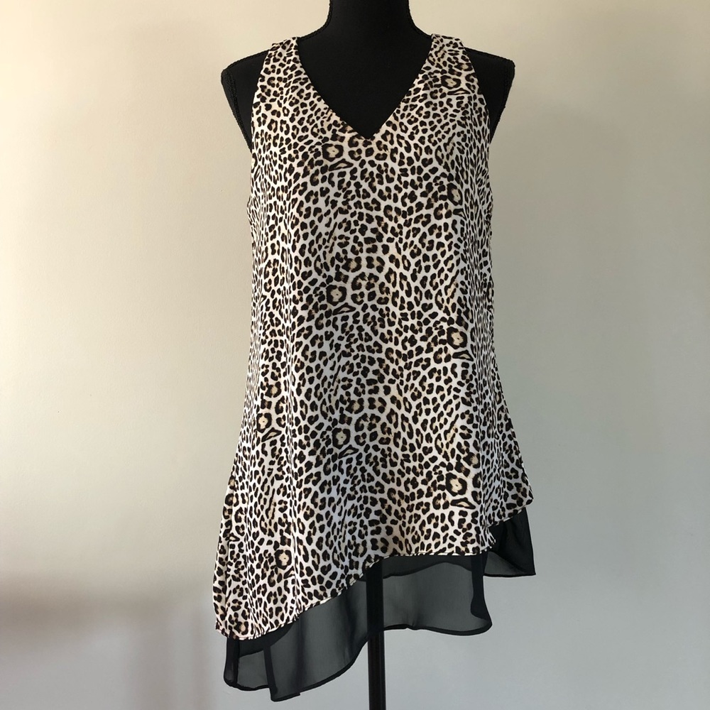 Women’s Zac & Rachel V neck Asymmetrical Leopard print sleeveless top size S